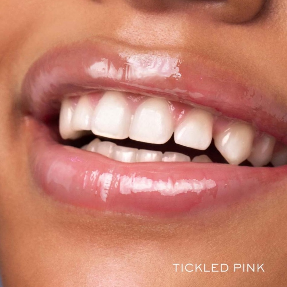 Gifted to Alana
Lancome Tickled Pink Juicy Tubes Bundle - Picture 8 of 11
